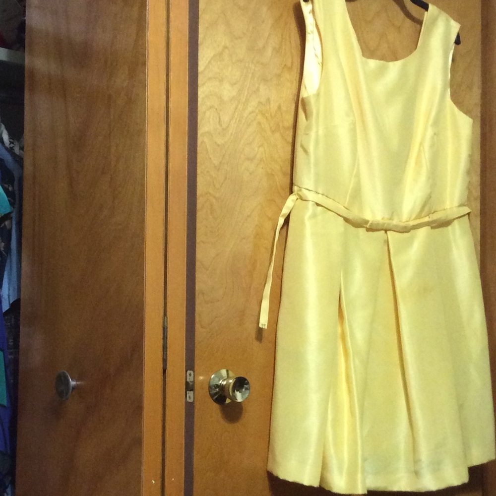 Yellow spring/summer dress